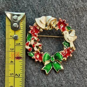 Vintage Christmas Enamel Wreath Brooch Gold Tone Red Green Dove  Candy Canes